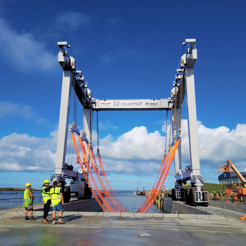 Travel lift controlado a distancia - MBH 380 - CIMOLAI TECHNOLOGY SPA - en U / para barco