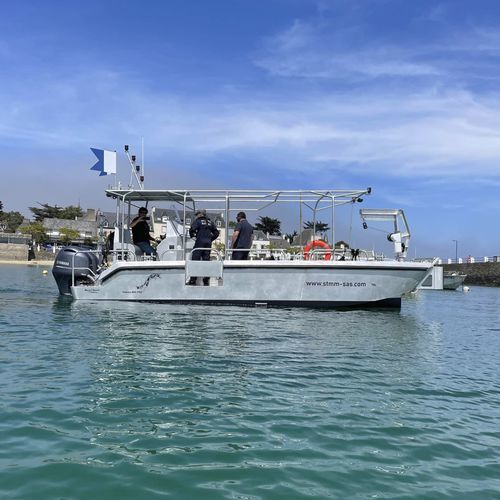 Barco profesional barco para acuicultura - FOXSEA 800 - BORD A BORD - barco para investigación y estudios / barco de trabajo / barco de pasajeros
