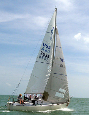 Vela mayor - UK-Halsey International - para barco de quilla monotipo de deporte / cross-cut / J24