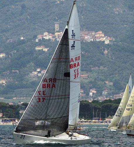 Génova - UK-Halsey International - para barco de quilla monotipo de deporte / corte triradiale / de membrana