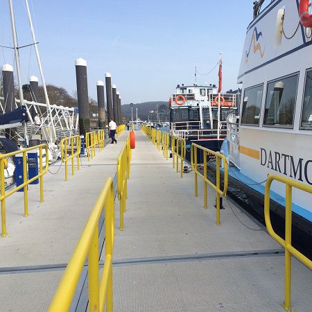Pantalán flotante - Inland and Coastal Marina Systems Ltd. - de amarre / para puerto deportivo / para carga pesada