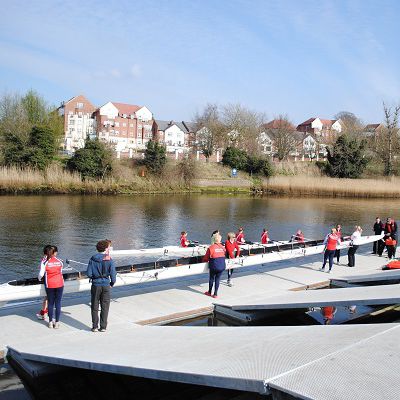 Pantalán flotante - Inland and Coastal Marina Systems Ltd. - de amarre / para remo
