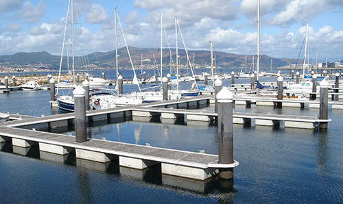 flotador para pantalán - Ronáutica Quality Marinas SLU
