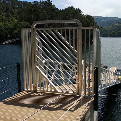 Portal de pantalán - Ronáutica Quality Marinas SLU