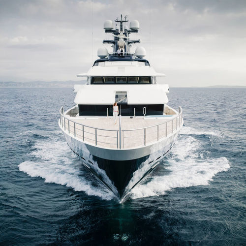Megayate de crucero - DRAAK - Oceanco - raised pilothouse / con piscina / con helipuerto