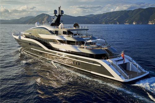 Megayate de crucero - LUNA - Oceanco - raised pilothouse / con piscina