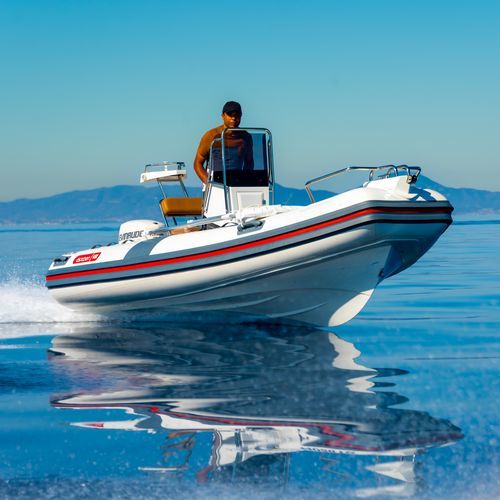 Embarcación neumática fueraborda - 450 Pro - ESPADON CONCEPT - semirrígida / con consola central / 7 personas máx.