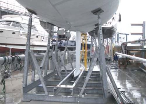 Cuna para velero - ALTO SERVICE ITALIA S.r.l. - móvil / de acero galvanizado