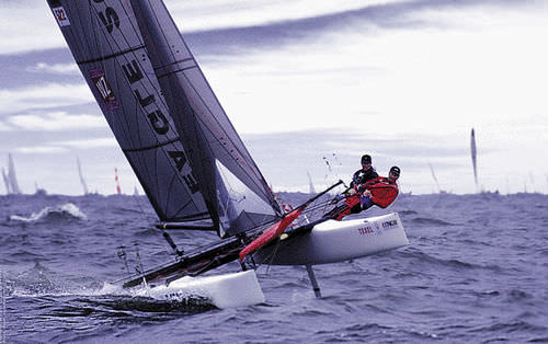 Catamarán deportivo para raid costero - EAGLE 20 - Eagle Catamarans - doble / con dos trapecios / spinnaker asimétrico
