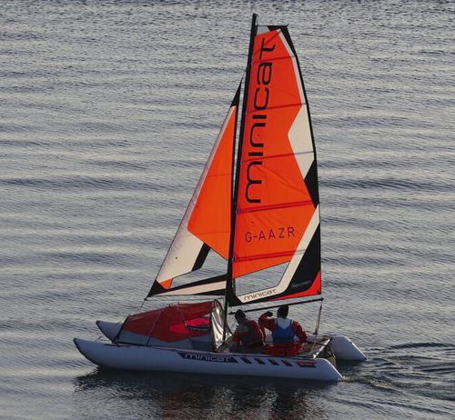 catamarán deportivo hinchable - MiniCat Worldwide
