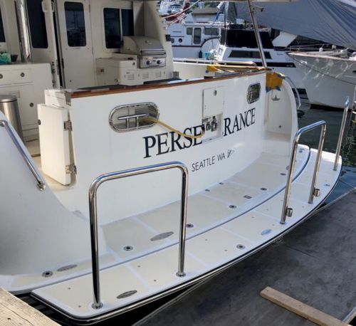 Plataforma de baño - 64′ Nordhavn - Beachcomber Fiberglass Technology - fija / para yate / para barco
