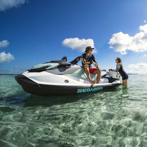 Moto de agua sedente - GTI 130 - Sea-doo - para tres personas / 130 CV