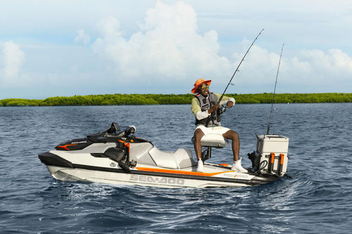 Moto de agua sedente - FISHPRO TROPHY 170 - Sea-doo - para tres personas / 170 cv