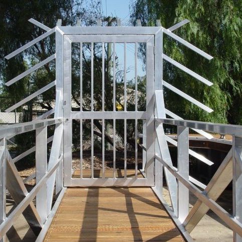 Portal de pantalán - Marina Dock Systems