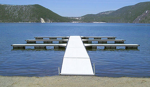 Pantalán flotante - Hewitt Boats Lifts and Docks - de amarre / para puerto deportivo / aluminio