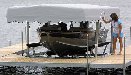 Ascensor de barcos - Hi-Lift - Hewitt Boats Lifts and Docks