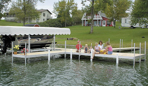 Pantalán de amarre - Classic - Hewitt Boats Lifts and Docks - para puerto deportivo / aluminio / sujeto por pilares
