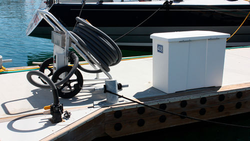 Sistema de drenaje fijo - Centralized - Keco Pump & Equipment - para puerto deportivo / con bomba peristáltica / bomba de membrana