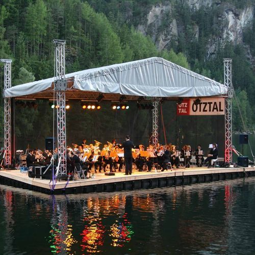 Plataforma flotante - Stages - JETFLOAT INTERNATIONAL - para centro de ocio / para eventos / de hormigón
