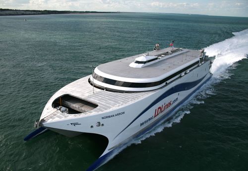 Car-ferry Ro-Pax - EXPRESS 2 - INCAT - catamarán / de alta velocidad