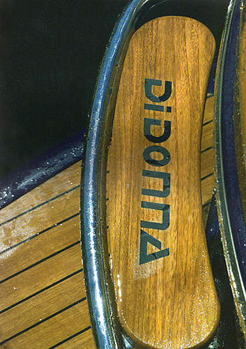 Escalón para barcos de madera - Gradino personalizzato - Valdenassi