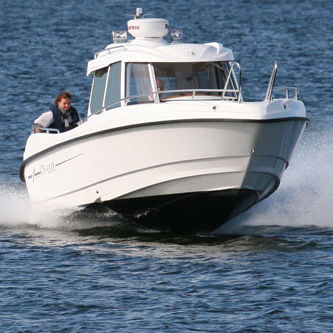Cabin-cruiser fueraborda - Alfa - TG Boat - con hard-top / 7 personas máx. / con 1 camarote