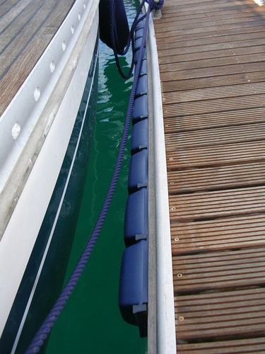Defensa para puerto deportivo - Sistema Zero Modular - Aere Docking Solutions - para pantalán / modular
