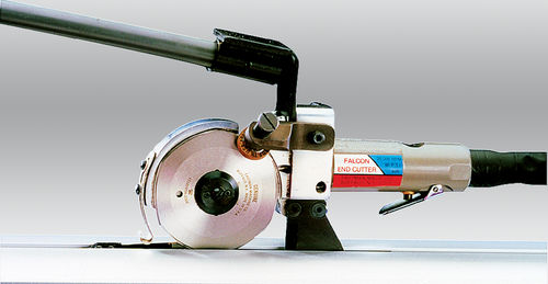 Cortadora con cuchilla giratoria - Falcon® Air - Eastman Machine Company - neumática / de plástico / goma