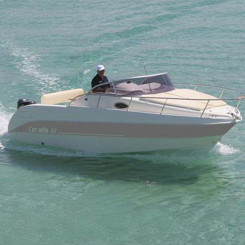 Day-cruiser fueraborda - CORALLO 22 - Mingolla Cantiere Nautico srl - open / 8 personas máx. / con camarote