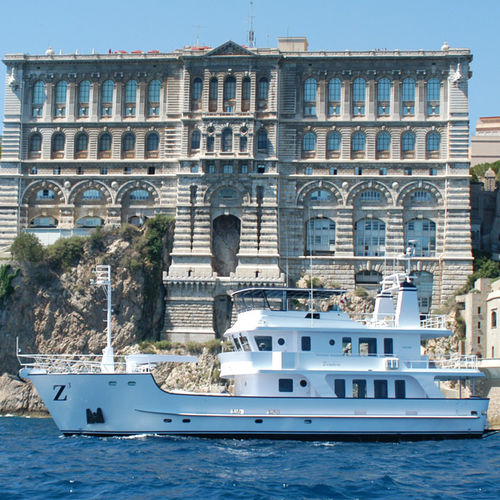 Yate a motor de crucero - M/Y Zembra III - Inace - trawler / con caseta de timón / de desplazamiento