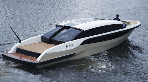 Barco cabinado stern-drive - LIMOUSINE 10,5 M - Yachtwerft Meyer - bimotor / open / con consola central