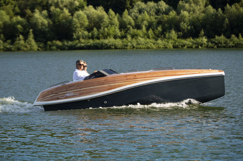Day-cruiser intraborda - Faro 5 - NOVA LUXE YACHTS - eléctrico