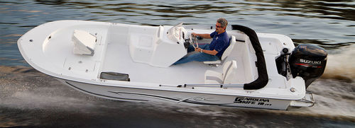 Barco open fueraborda - 18 JVX SC - Sea Chaser - con consola lateral / de pesca deportiva / 7 personas máx.