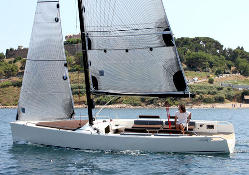 Velero day-sailer - OPEN - ERYD YACHTS - con bauprés