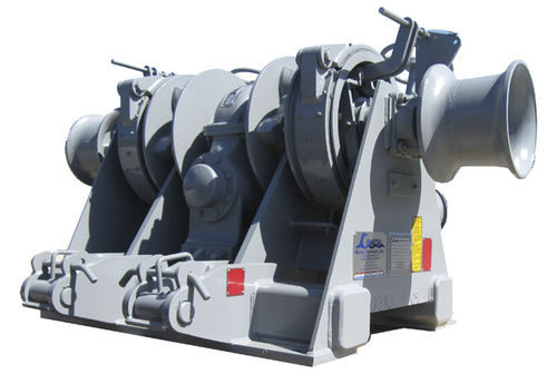Molinete hidráulico - W10031 / W10033 - Coastal Marine Equipment Inc - para buque / horizontal / sobre cubierta