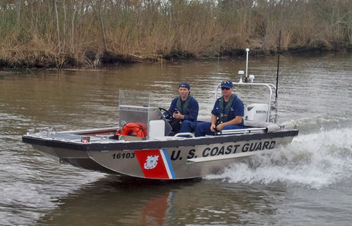 Barco profesional barco de vigilancia - 16 RESOLUTE - Metal Shark Aluminum Boats - barco utilitario / fueraborda / de aluminio