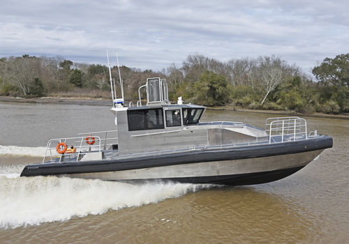 Barco profesional embarcación piloto - 45 DEFIANT - Metal Shark Aluminum Boats - hidrojet intraborda / diésel / de aluminio