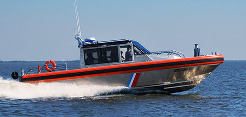 Barco profesional barco de vigilancia - 38 DEFIANT - Metal Shark Aluminum Boats - hidrojet intraborda / diésel / de aluminio