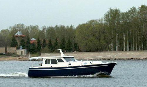 Barco cabinado intraborda - Navigator-112 - Morozov Yachts - diésel / de desplazamiento / con caseta de timón