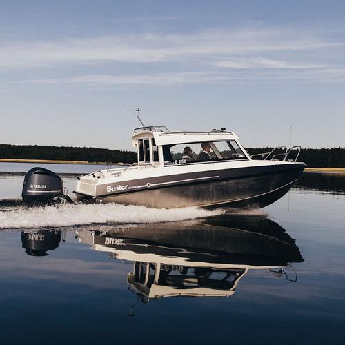 Barco de motor de pesca-paseo fueraborda - E - FISKARS Inha Works., Buster Boats - con caseta de timón / de aluminio / 8 personas máx.
