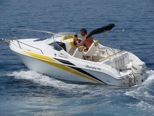 Day-cruiser fueraborda - 570 HOLIDAY - Olympia Yacht