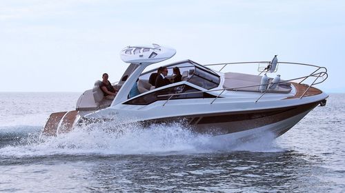 Cabin-cruiser intraborda - 28 SC - Cobrey Yachts - open / de deporte / 8 personas máx.