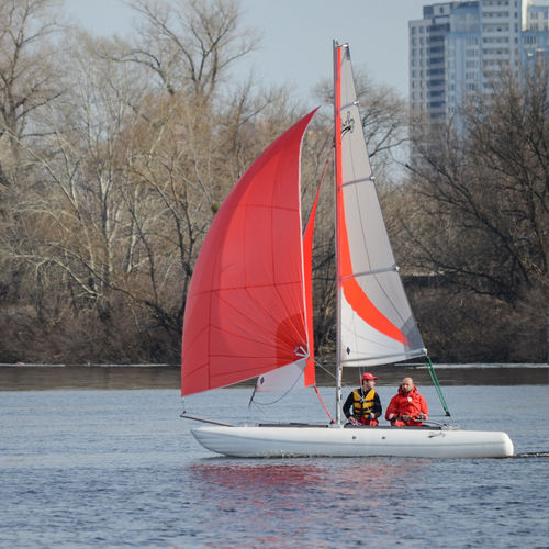 Catamarán deportivo hinchable - Ducky-16 - Inflatable Solution - Eduard Maydanik - individual / doble / spinnaker asimétrico