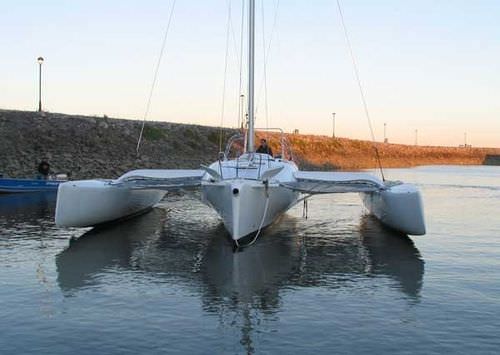 Trimarán - F-39R - Farrier Marine (NZ) - de regata / con 1 camarote / remolcable