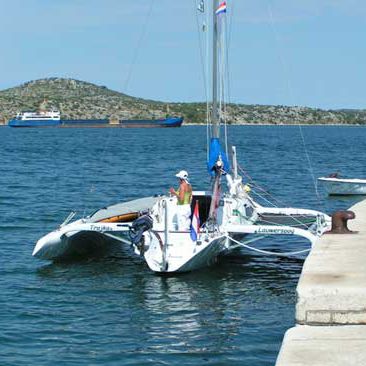 Trimarán - F-82A - Farrier Marine (NZ) - de crucero costero / de madera / remolcable