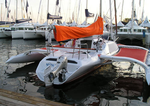 Trimarán - F-32RX - Farrier Marine (NZ) - de regata y crucero / con 1 camarote / con mástil de carbono