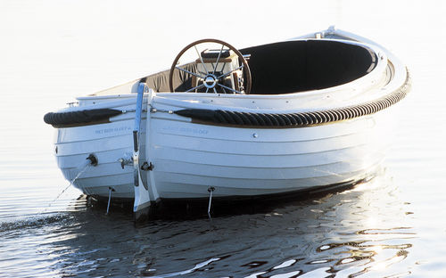Barco open intraborda - SLOEP 20  - Neil Marine (Pvt) Ltd - con consola central / clásico / con solárium