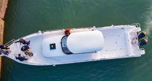 Barco de motor de pesca-paseo fueraborda - LY 45 FRP - Qingdao Lian Ya Boat Co.,Ltd. - bimotor / casco de planeo / con caseta de timón