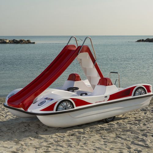 Hidropedal para 4 personas - Capri Formula 3.30 - CNA Centro Nautico Adriatico - con tobogán