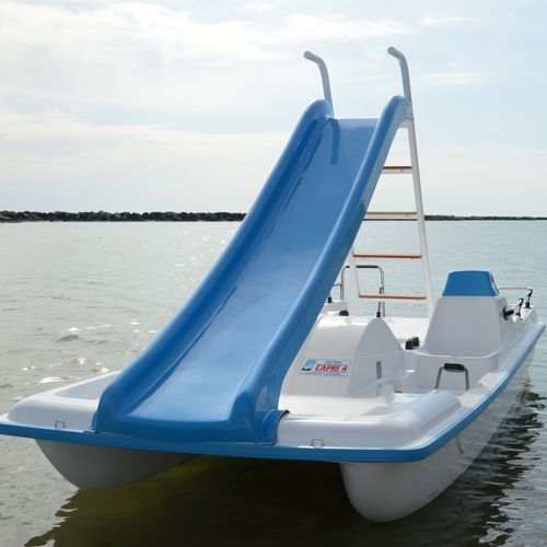 Hidropedal para 5 personas - Capri 4 - CNA Centro Nautico Adriatico - con tobogán